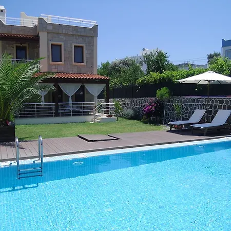 Villas Mandalyas Villa *